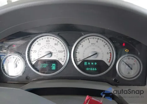 2010 Chrysler Town & Country New Limited z USA, uszkodzony, nr VIN 2A4RR7DX4AR451835